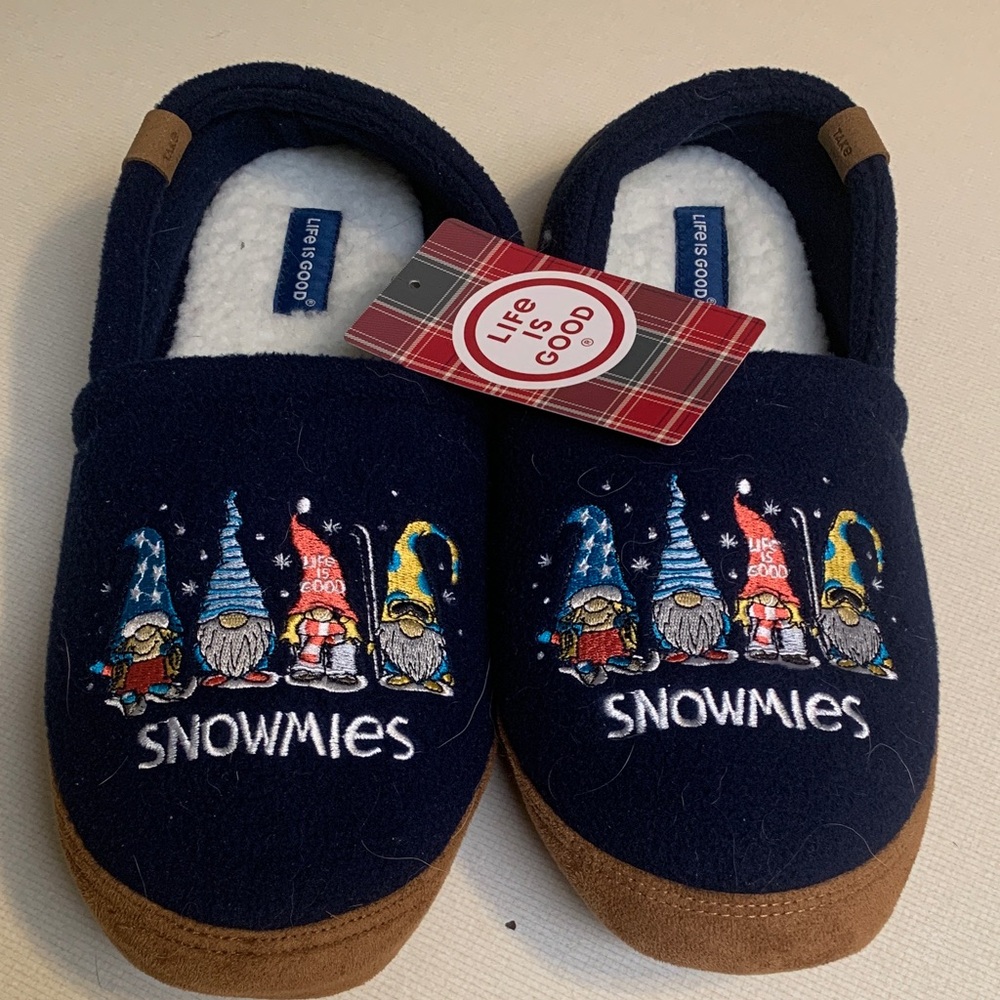 Life Is Good Mens Navy and Brown Snowmies Slippers NWT.
